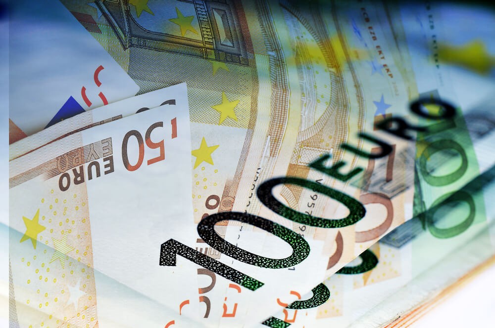 Wibest – Eurozone Crisis: Close up of some 100 and 50 euro bills