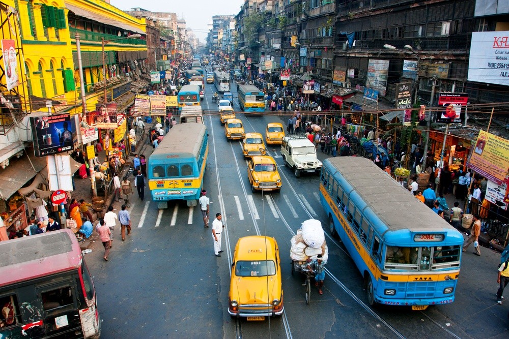 Wibest – Indian: A busy street in a city in India