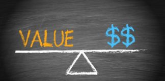 value investing - value and dollar sign on a weighing scale – Wibest Broker