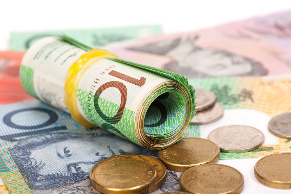 Wibest – Australian Money: A role of Australian dollar bills.