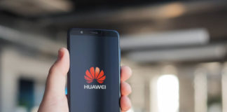 Chinese: Newly launched Huawei P Smart smartphone