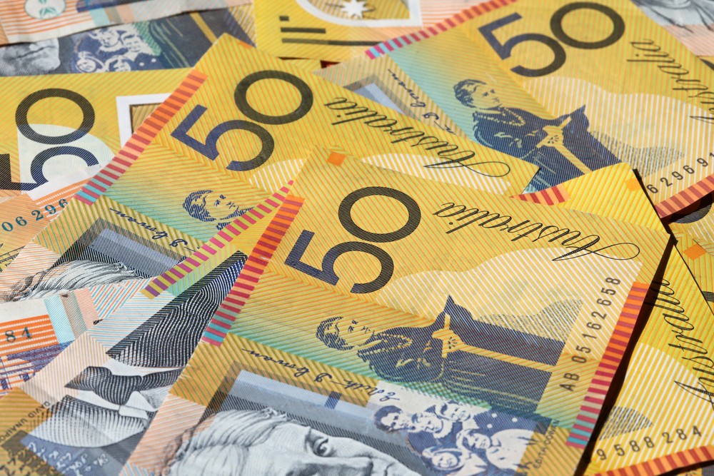 Wibest – Australian Money: 50 Australian dollar bills.
