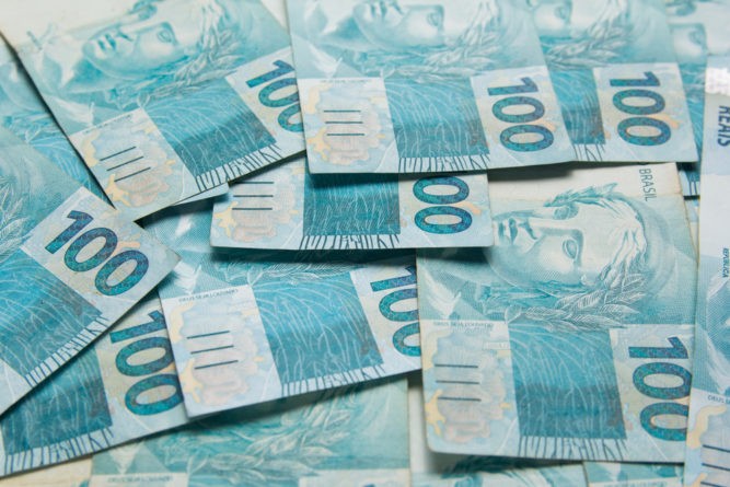 Wibest – Brazilian real bills.