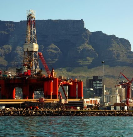 oil, Wibest – Climate Change: Oil rig near the coast of Cape Town, Africa.
