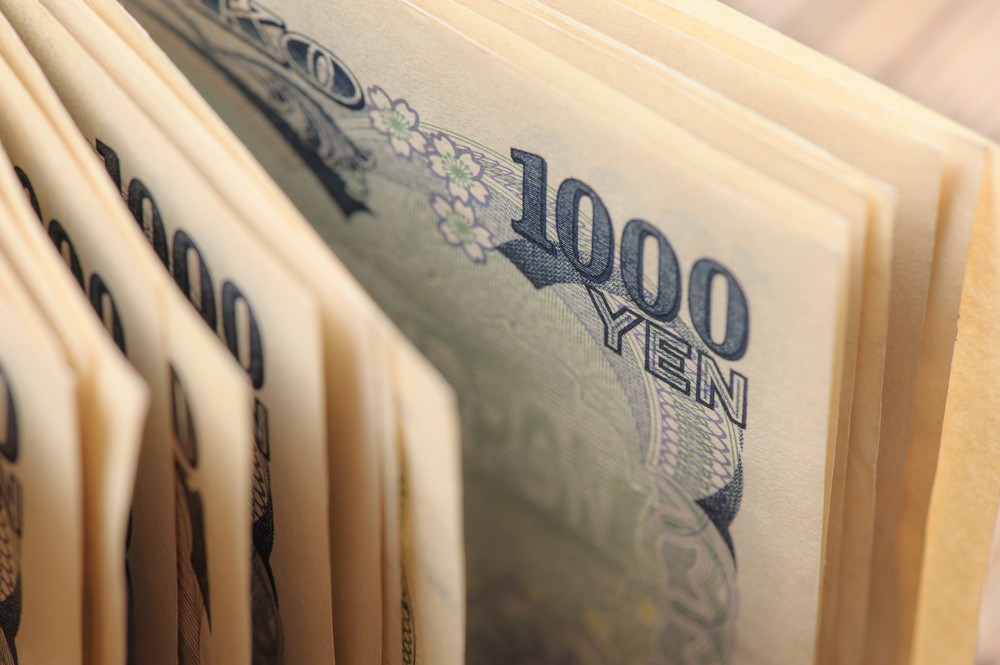Wibest – Yen exchange rate: Japanese yen bills.