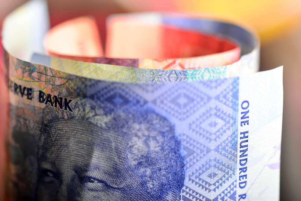 Wibest – Rand: South African rand bills.