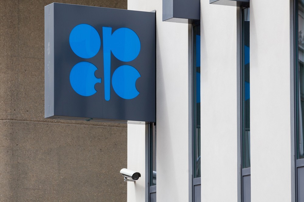 Wibest – Oil Petroleum: The logo of OPEC in front of a building.