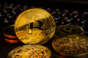 Bitcoin Price Falls Below $42k- Analysts Predictions