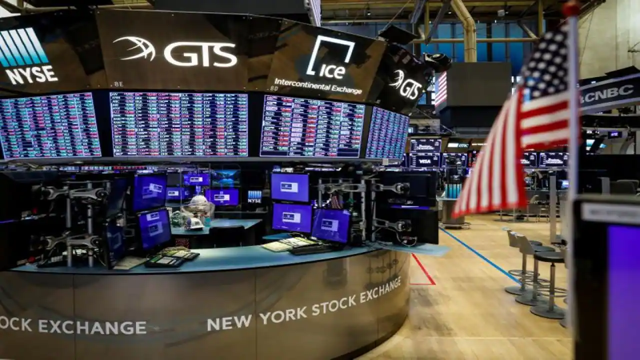 US Stocks Rally Following Powell Speech