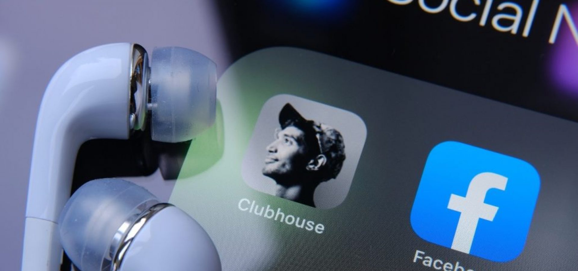facebook and clubhouse