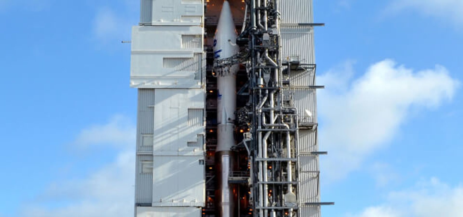 An Atlas V rocket carrying the Landsat 8 satellite