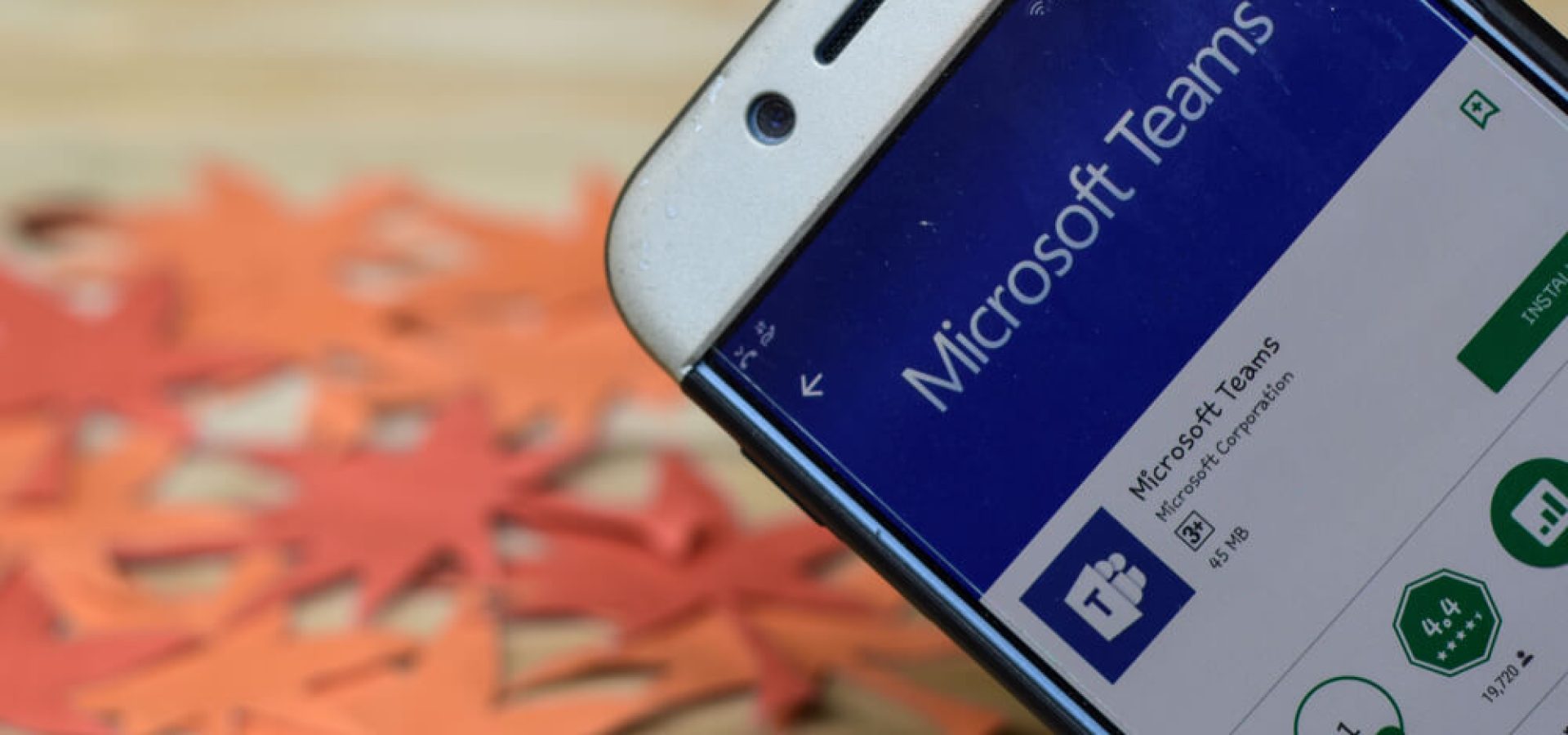 Microsoft Teams App on Smartphone screen.
