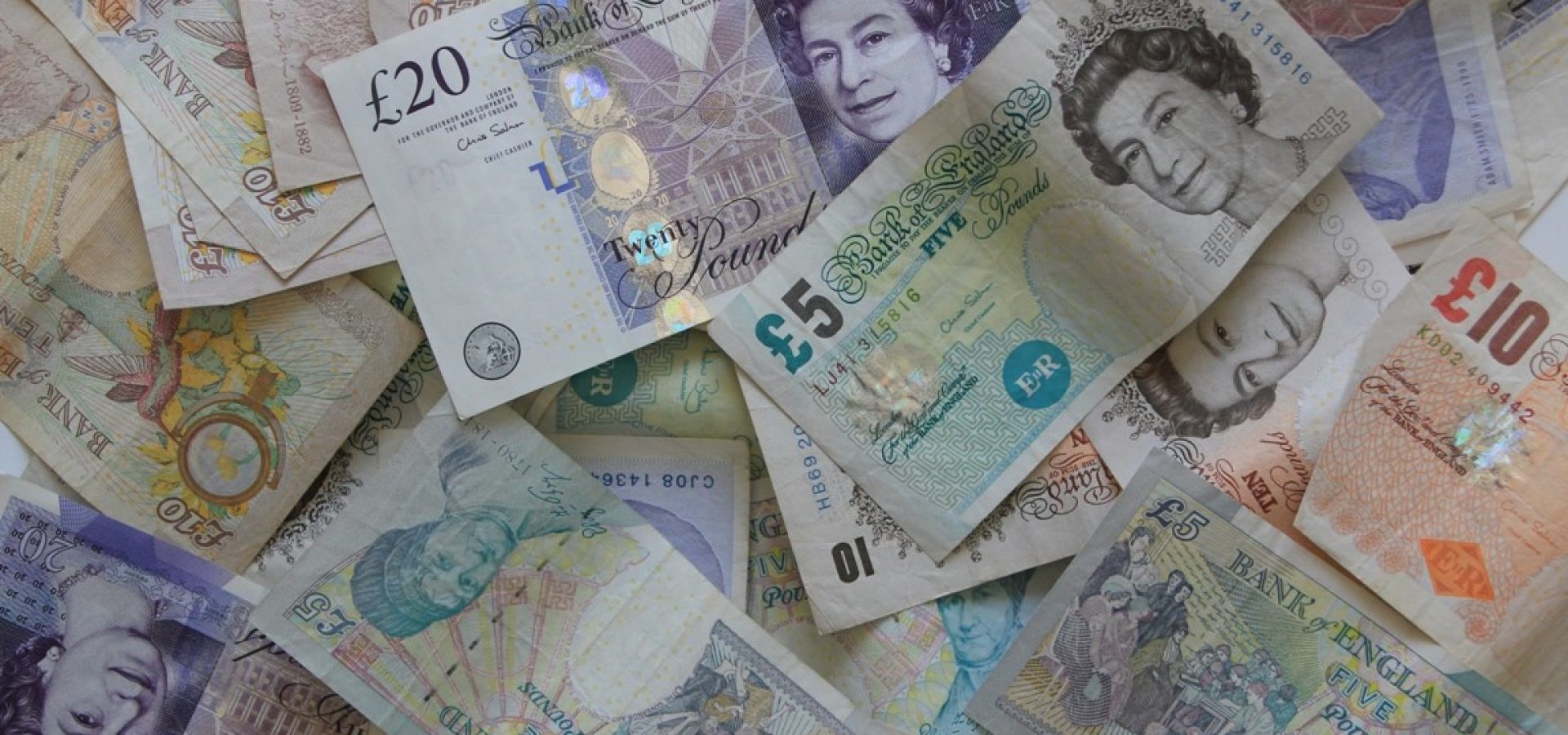 Sterling remained strong despite the British economy's problems