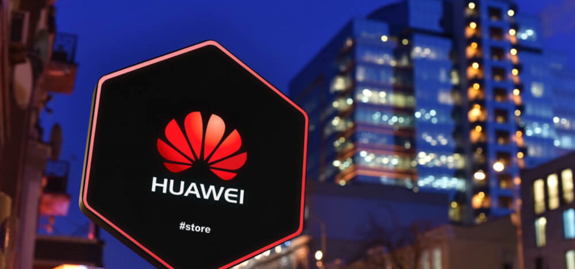 Huawei: Sign of Huawei Store