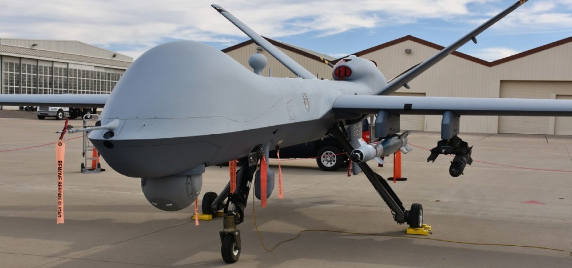 Wibest – Turkish: A military drone in an army base.
