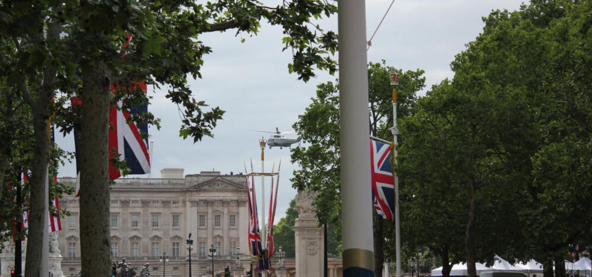 London Summit: Buckingham Palace photo.