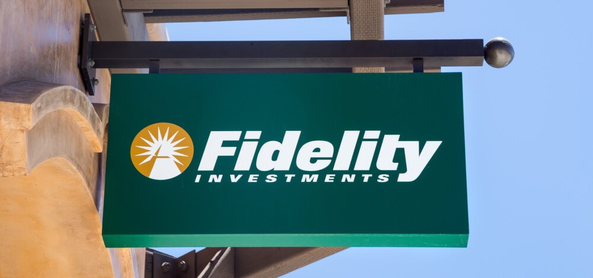 Fidelity Investments sign.
