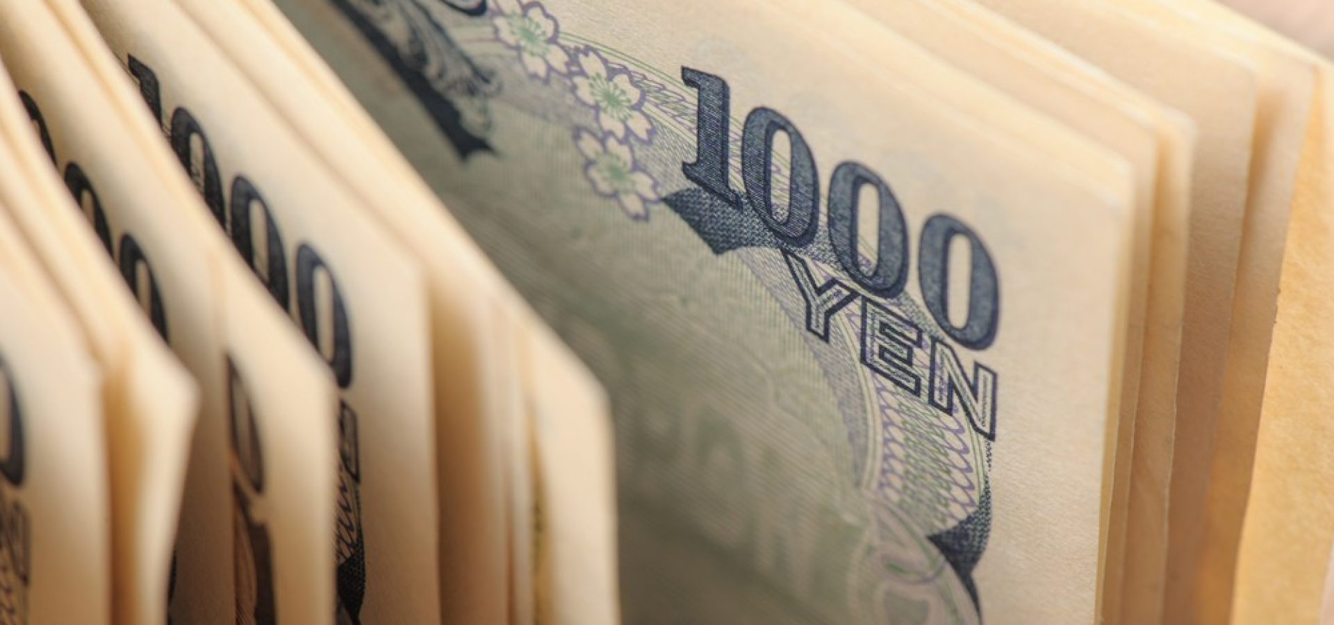 Wibest – Yen exchange rate: Japanese yen bills.