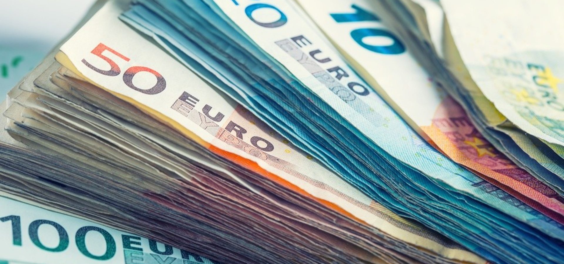 Wibest – Euro: Euro notes stacked by value.