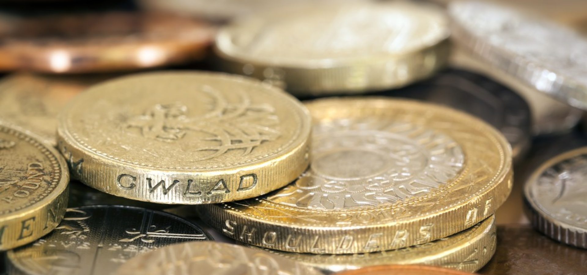 Wibest – UK Currency: British pound coins.
