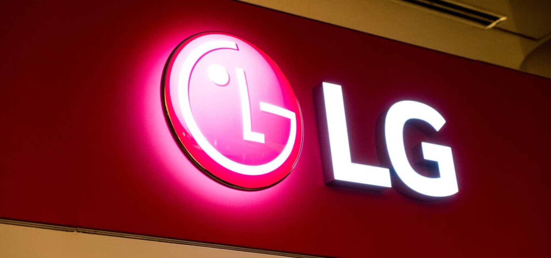 LG: LG Logo.