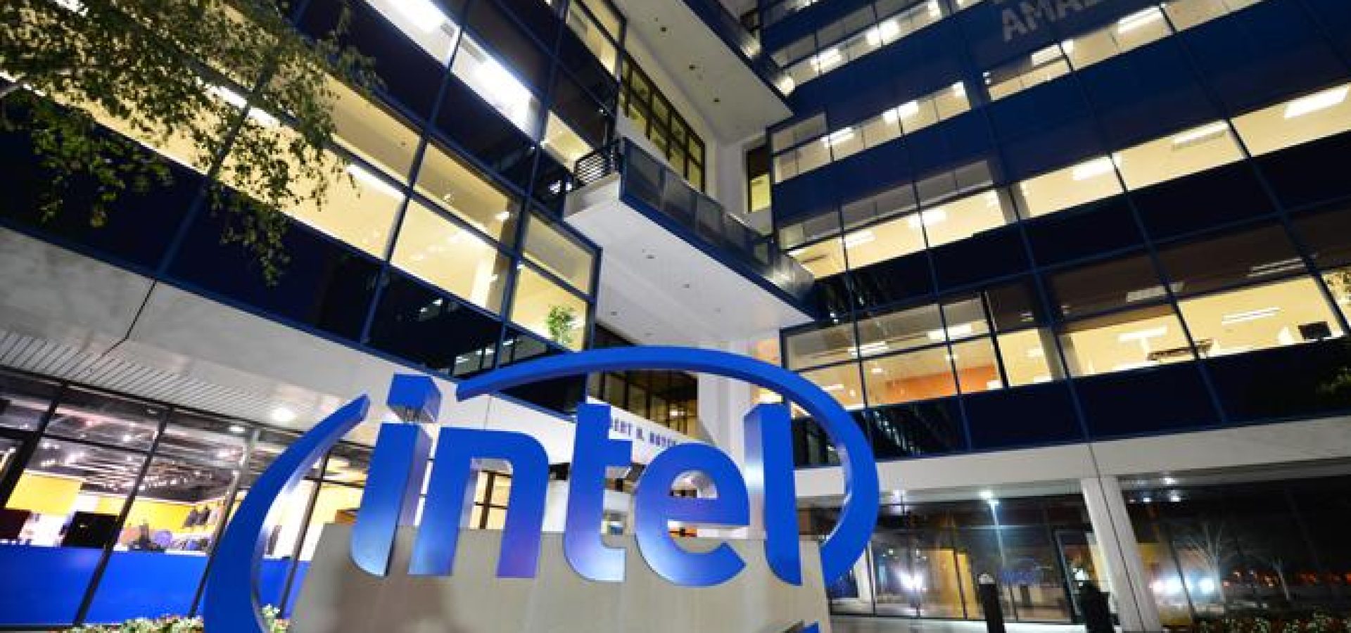 Intel Slashed Dividend the Lowest In Almost 2 Decades