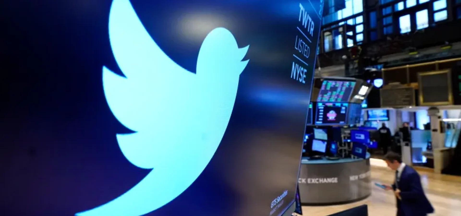 Regulators Eye Twitter and Broader Tech Layoffs